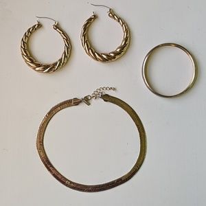 Gold costume jewelry set